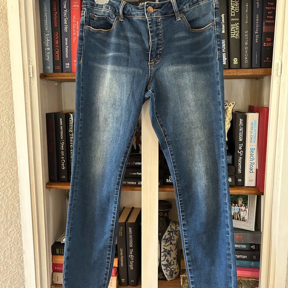 Tahari Chloe jeans